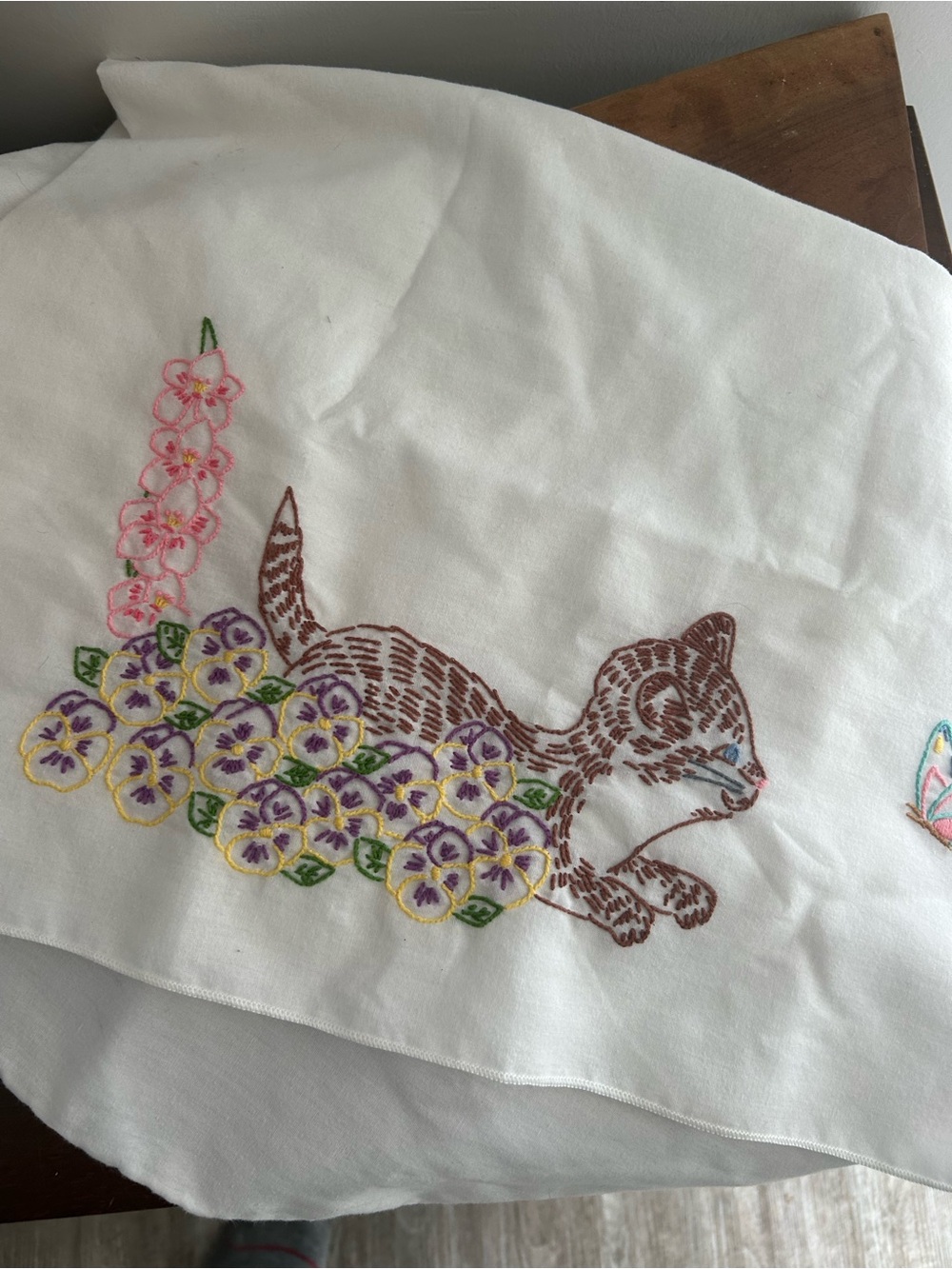 White Pillowcase with Embroidered needlepoint cat floral vintage